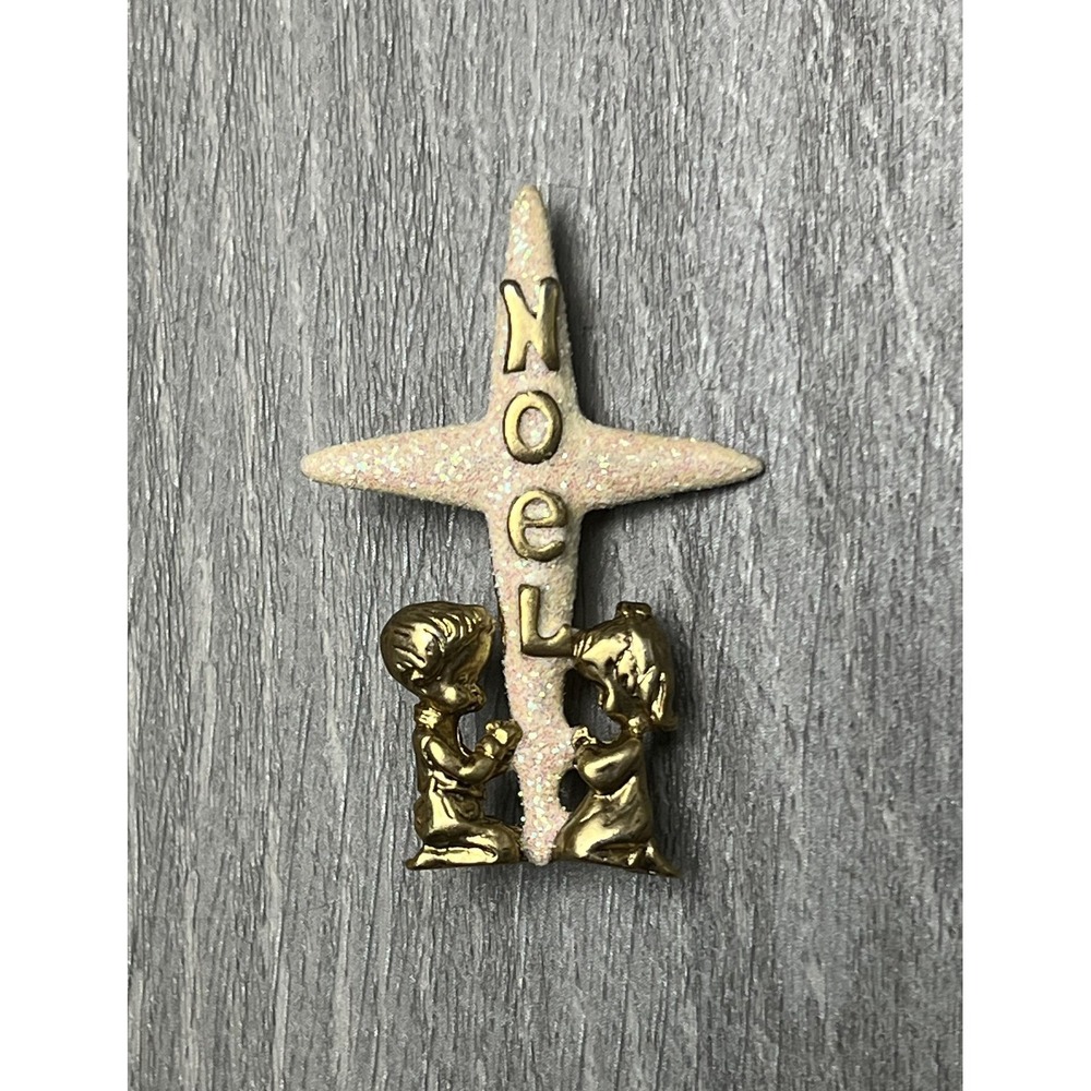 Danecraft Vintage NOEL‎ Cross Pin Brooch Gold Tone Kneeling Children Religious